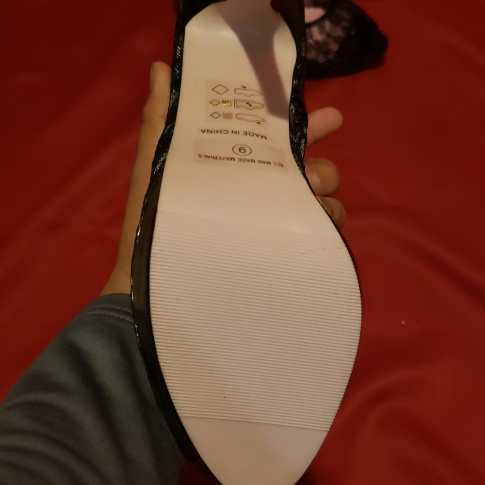 Heals - Picture 3 of 4